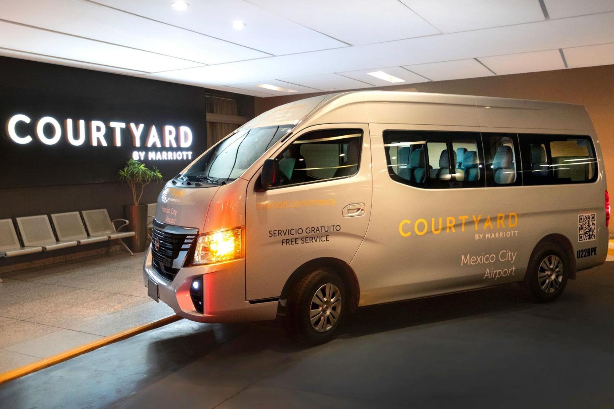 Courtyard By Marriott Mexico City Airport Екстериор снимка