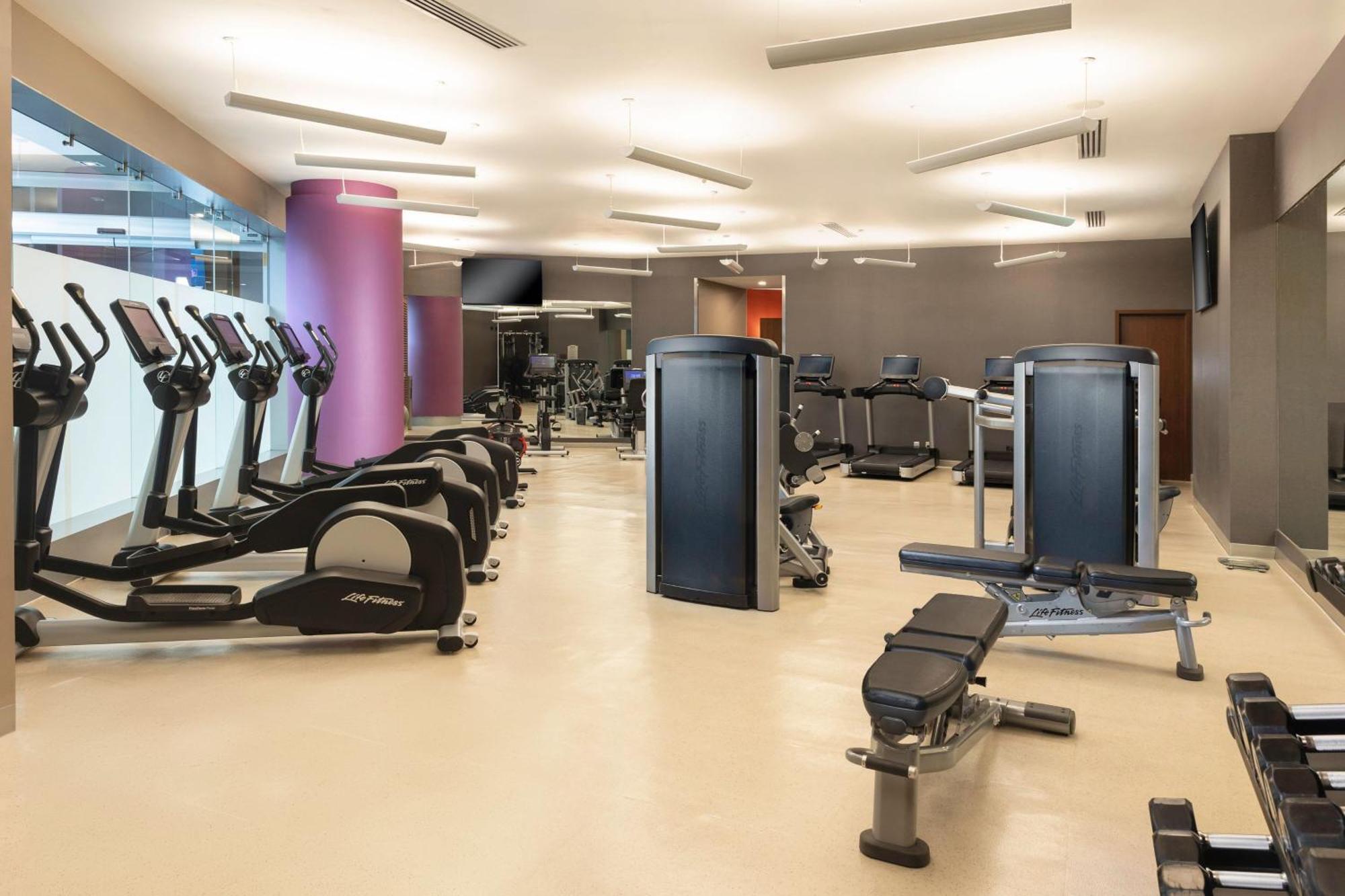 Courtyard By Marriott Mexico City Airport Екстериор снимка